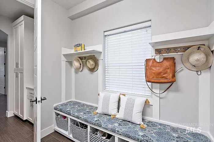 1267 E Spinnaker Ln — Photo 37