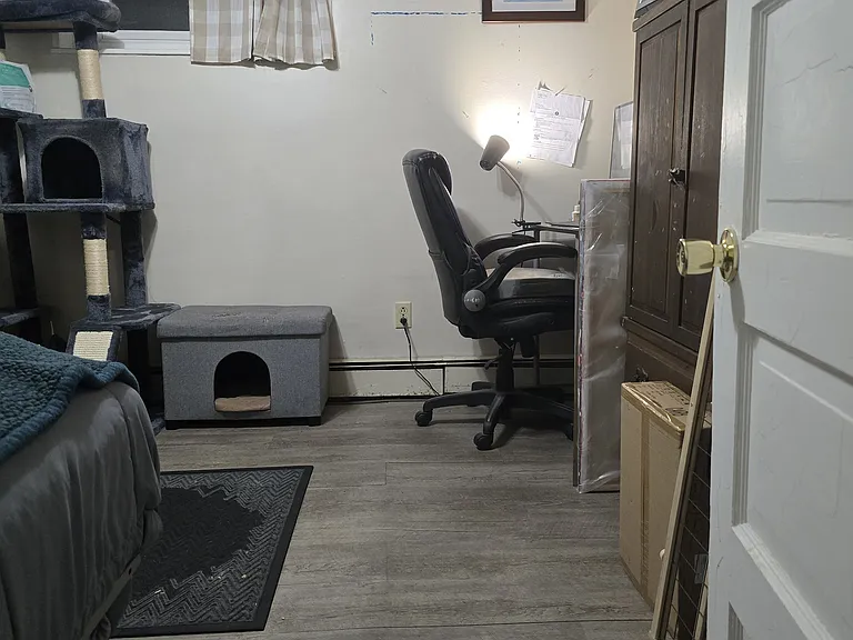 171 College St #7 — Photo 17