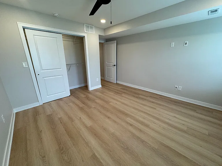 1234 & 1236 Summit St EMP — Photo 6