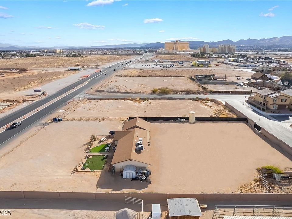 2nd image of 4011 W Silverado Ranch Blvd