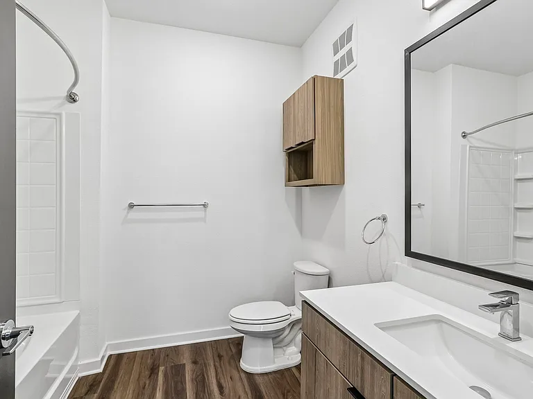 Velara Luxury Apartments — Photo 37