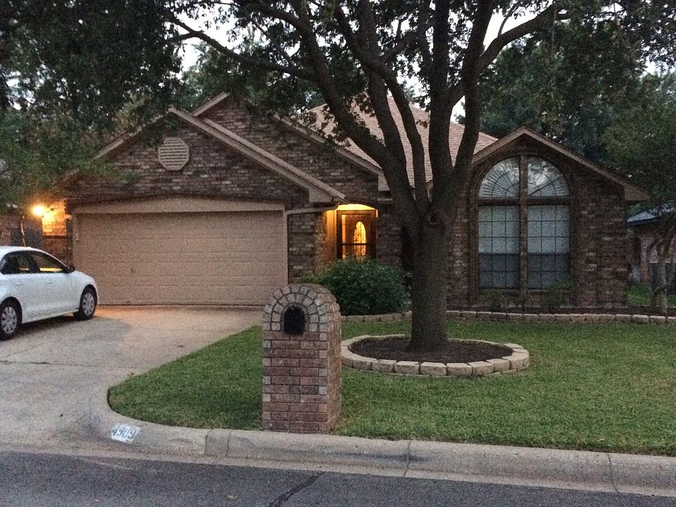 1st image of 4909 Alicia Dr