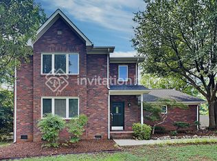 512 Wyre Forest Ct, Charlotte, NC 28270