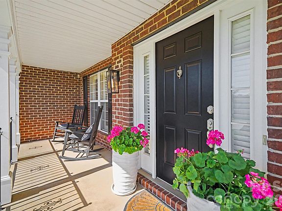 5th image of 9416 Stonebridge Way