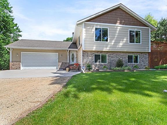 3rd image of 8325 178th Ln NE