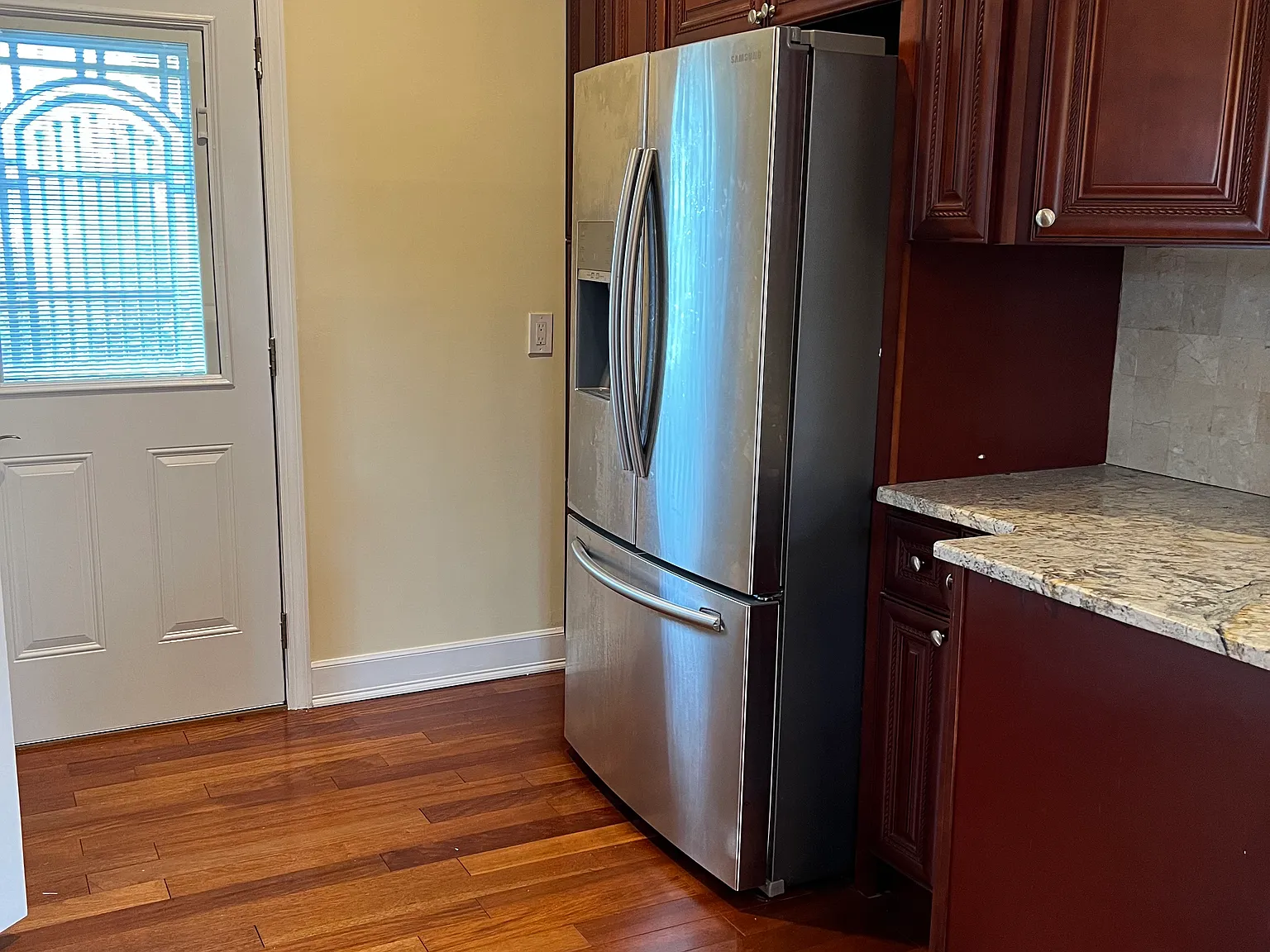 4 bed, $4,600 — Photo 3