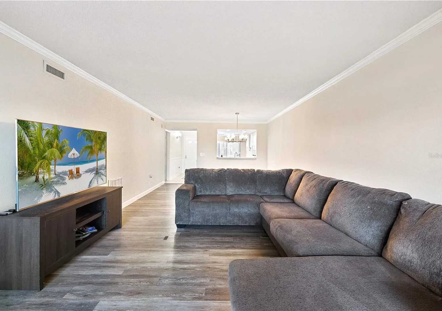 Ideal Sarasota Location! — Photo 3