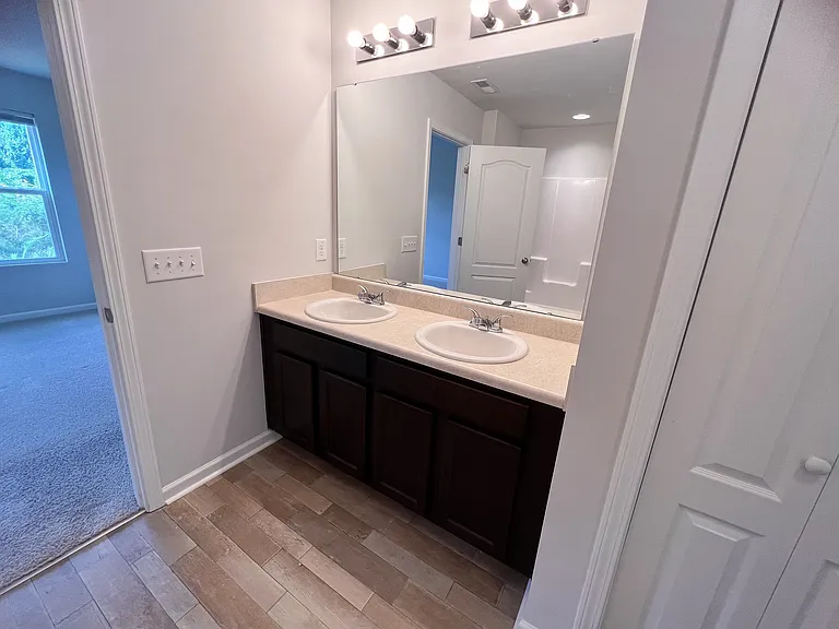 4024 Gibb Ct — Photo 32