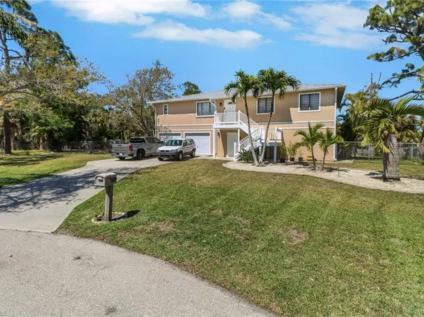 4764 Pembrooke LN, BONITA SPRINGS, FL 34134
