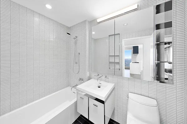 Rented by Compass | media 26