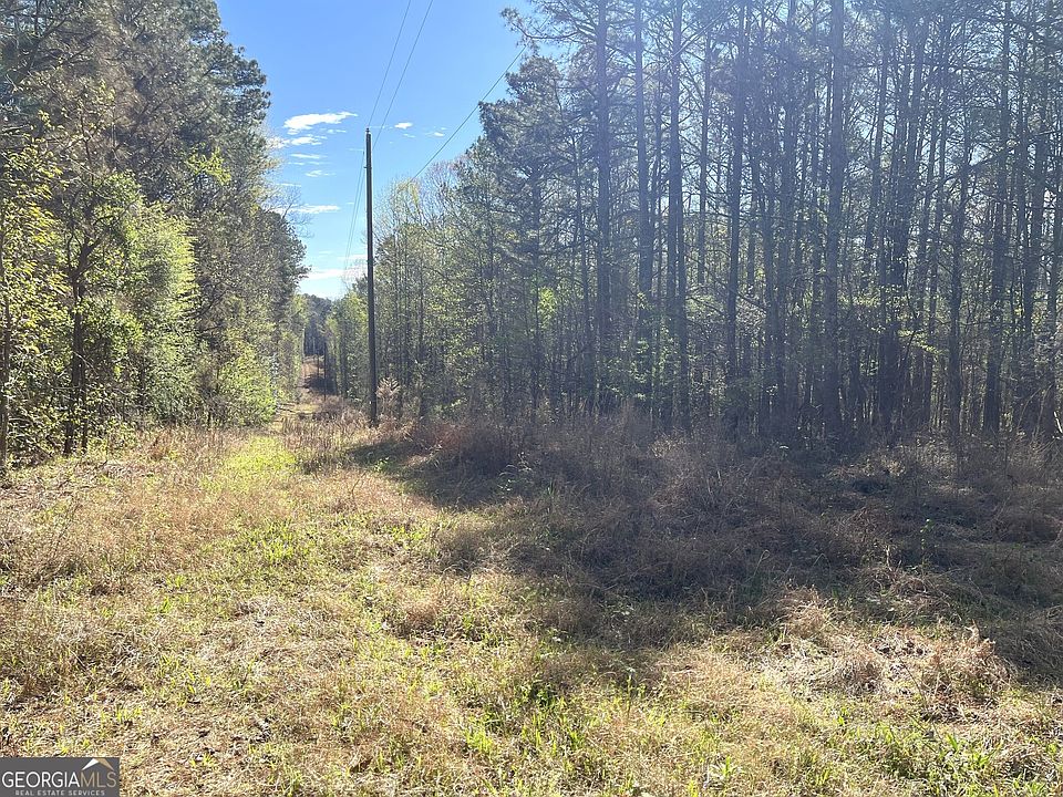 2nd image of 471 N Raburn Rd