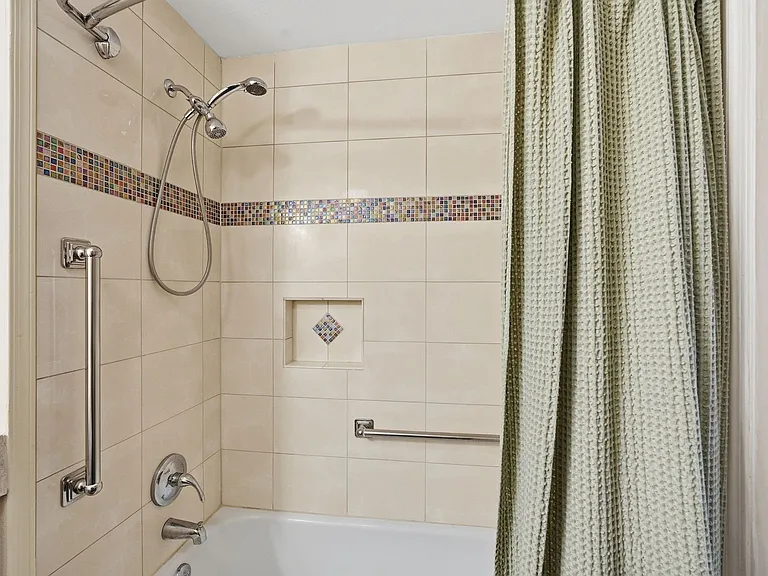 478 S Paseo Madera #B — Photo 24