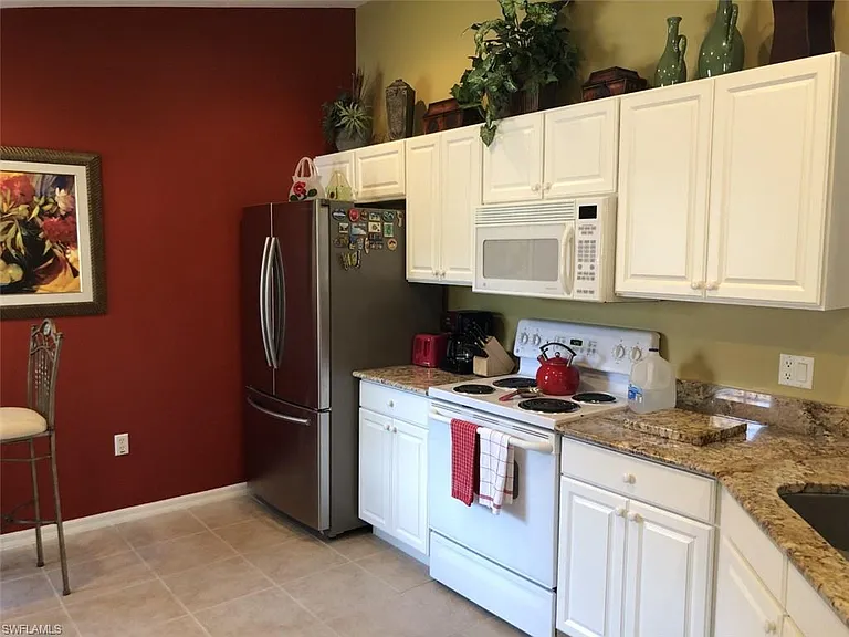 1380 Tiffany Ln #2204 — Photo 5