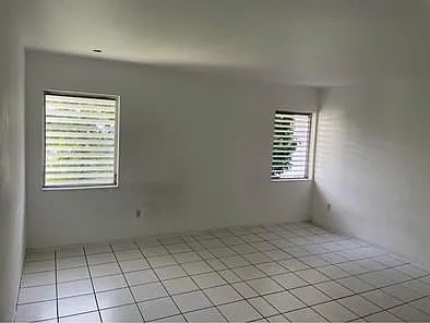1201 E Ponce De Leon Blvd — Photo 3