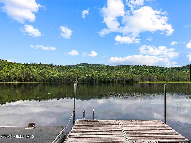 5th image of 316 Beaver Dam Road