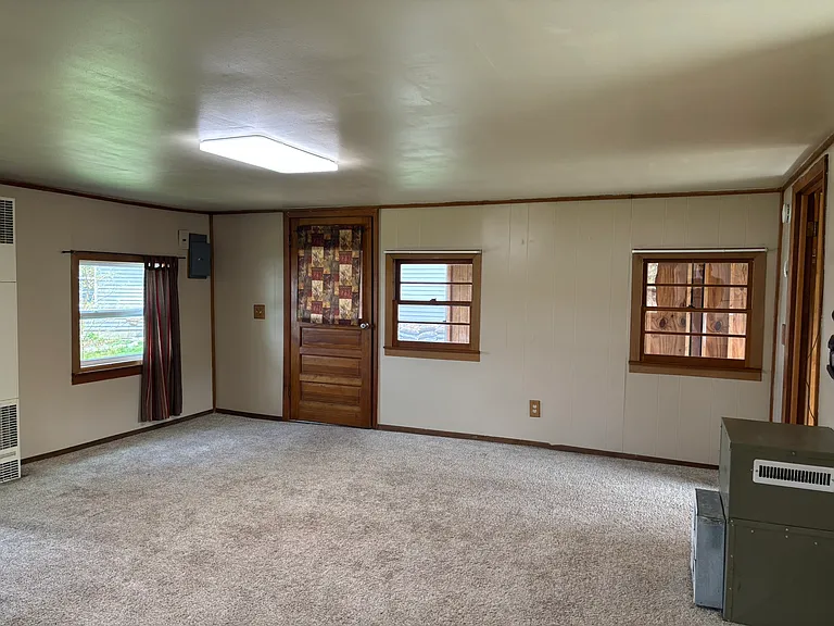 2537 Mitchell Lake Rd — Photo 3
