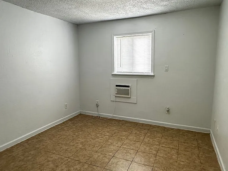 14005 N Palm St #4 — Photo 12