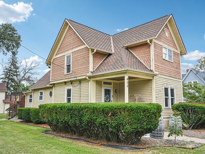 402 E Van Buren St, Ottawa, IL, 61350