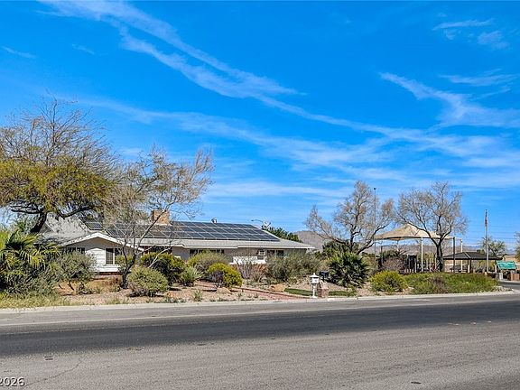 3rd image of 4388 E Hacienda Ave