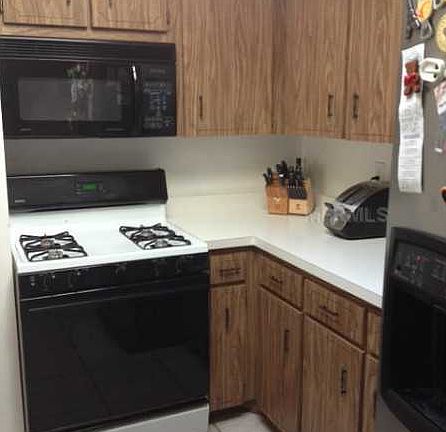 5th image of 5940 16th Ln NE