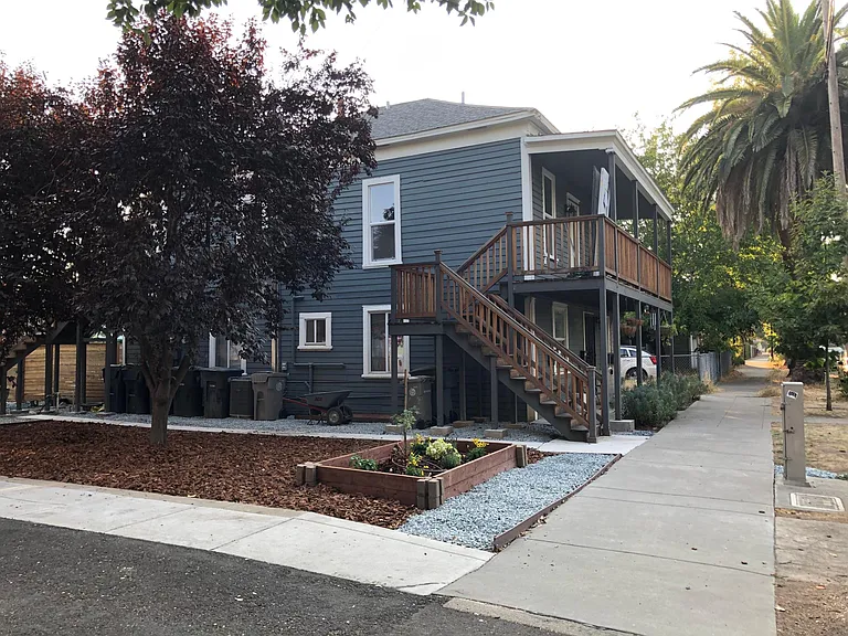 3834 2nd Ave — Photo 36