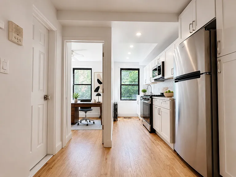 410 E 119th St #4A — Photo 3