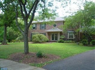 208 Hemlock Cir, North Wales, PA 19454