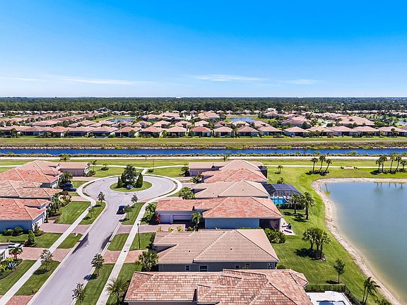 5th image of 8641 SW Carrara Way