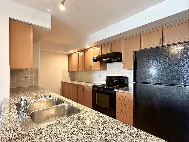 33 Cox Blvd #1521 — Photo 8