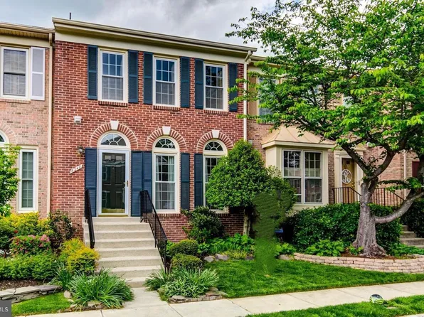 6240 Walkers Croft Way, Alexandria, VA 22315