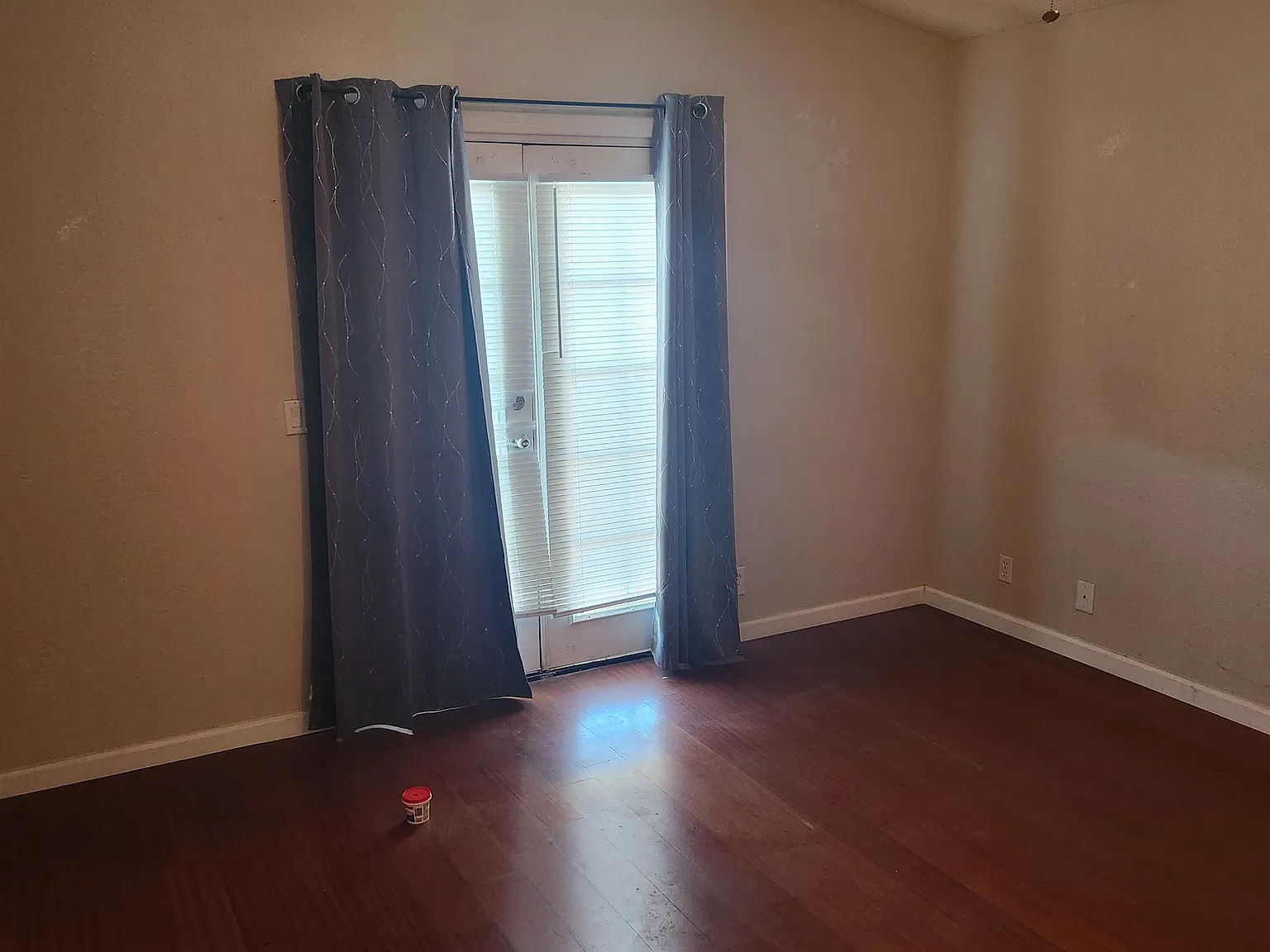 4 bed, 1344 sqft, $2,600 — Photo 3