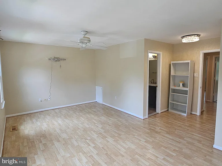 7525 Coddle Harbor Ln — Photo 9