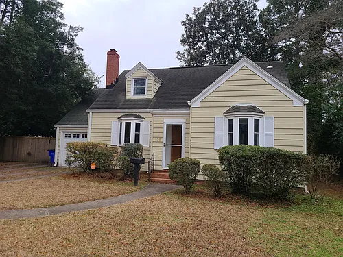 105 W Arden Cir Photo 1