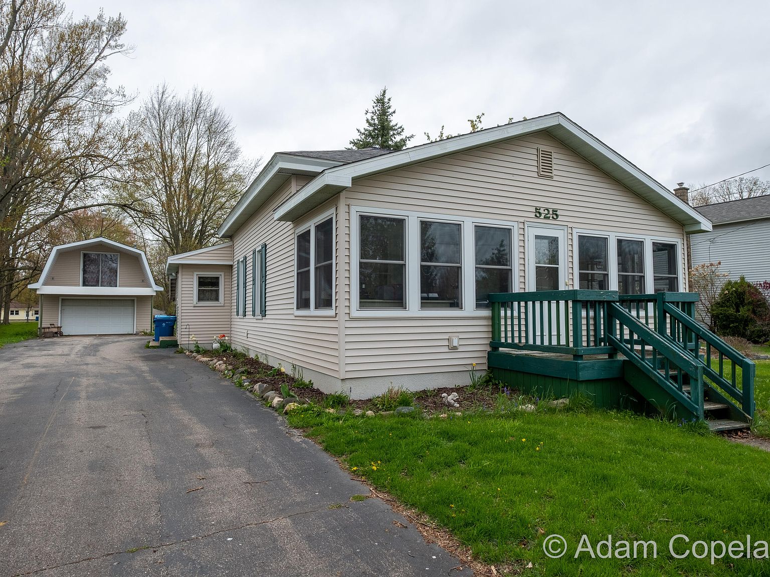 525 Main St, Coopersville, MI 49404 Zillow