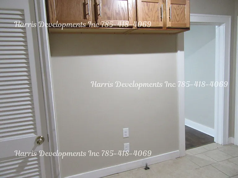 1237 S Cedar St — Photo 6