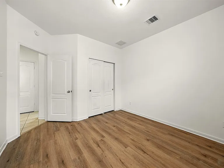 9219 Gilbert Hollow Dr — Photo 34