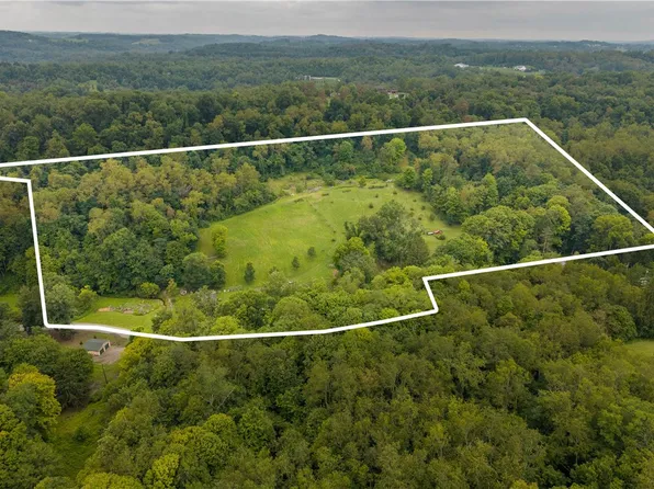 521 McClelland Rd, Finleyville, PA 15332