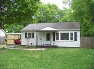 905 W Happy Hollow Dr, Clarksville, TN 37040