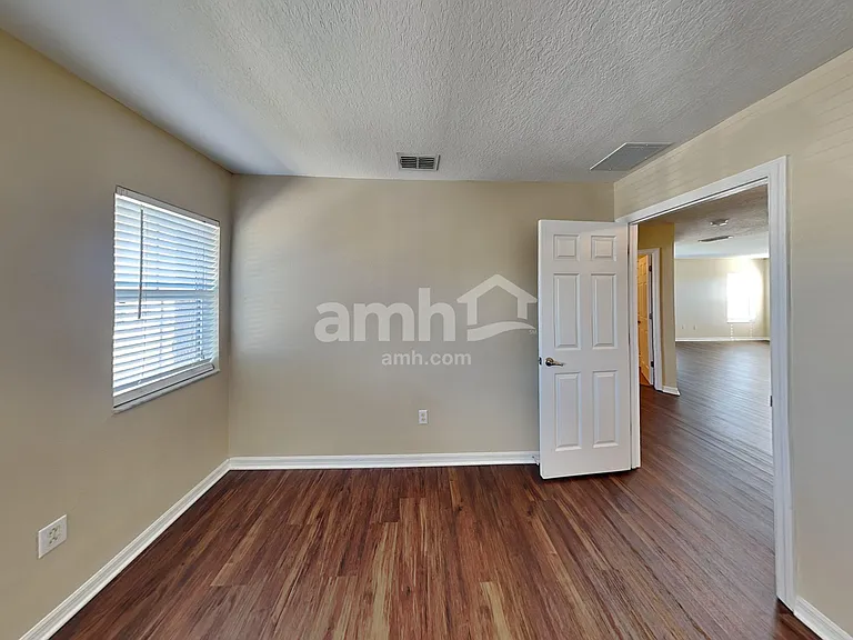 593 First Cape Coral Dr — Photo 22