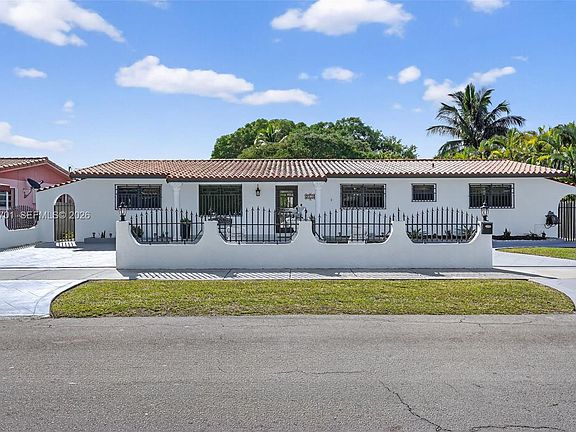 3rd image of 9410 SW 42nd St