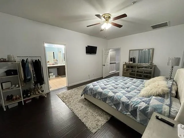 11140 Lakecreek Ct — Photo 10
