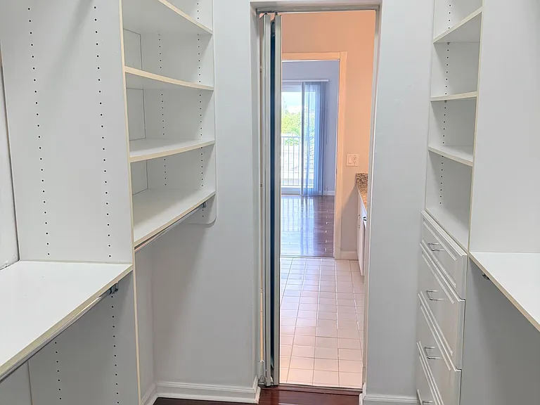 2351 NE 14th Street Cswy #537 — Photo 33
