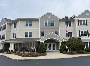 7 Crescent Way UNIT 304, Sturbridge, MA 01518