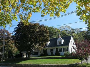 7 Pleasant View Ave, Smithfield, RI 02828