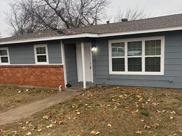 25 Macarthur Dr APT A, Denison, TX 75020