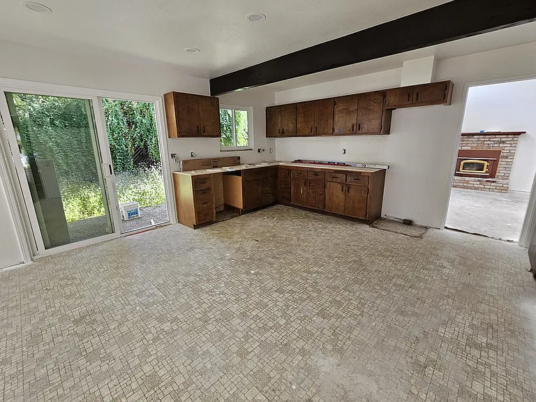 511 Georgetown Pl — Photo 9