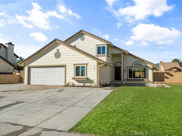 1222 W Cimarron St, Rialto, CA 92377