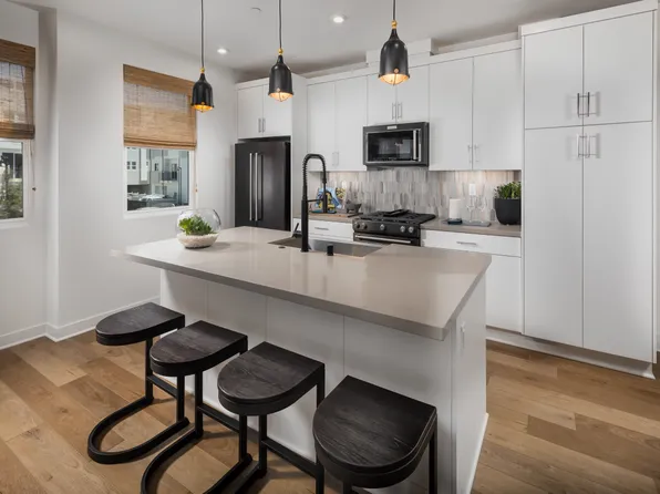 1203 W Bushell St, Anaheim, CA 92805