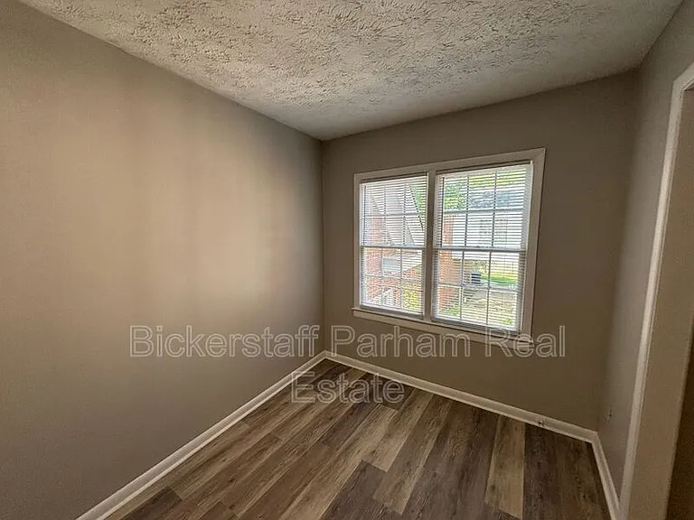 1263 Cedar Ave #2 — Photo 10