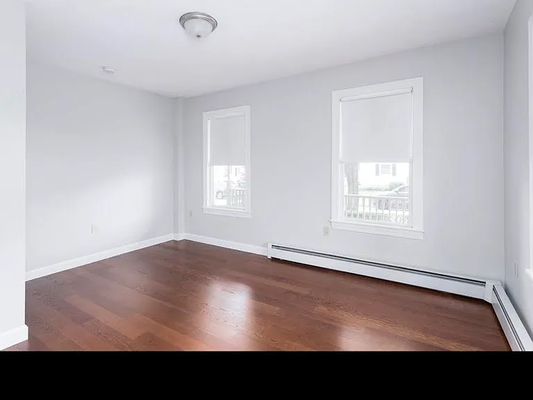 34 Sherbrook Ave #1 — Photo 7
